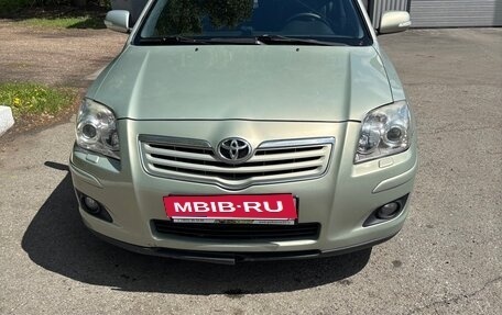 Toyota Avensis III рестайлинг, 2007 год, 760 000 рублей, 1 фотография