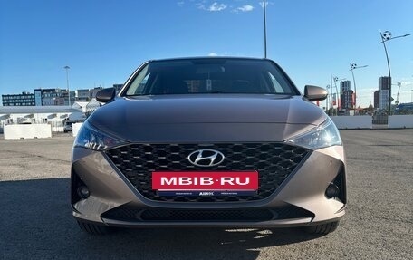 Hyundai Solaris II рестайлинг, 2021 год, 1 870 000 рублей, 2 фотография