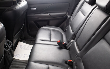 Mitsubishi Outlander III рестайлинг 3, 2019 год, 2 399 000 рублей, 22 фотография