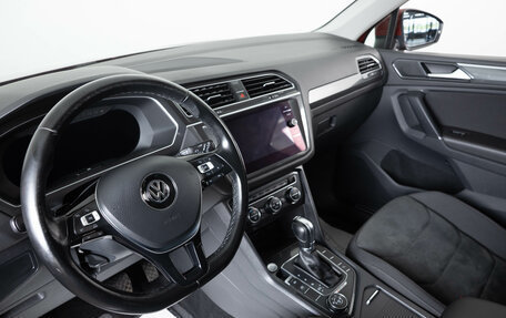 Volkswagen Tiguan II, 2017 год, 2 259 000 рублей, 8 фотография