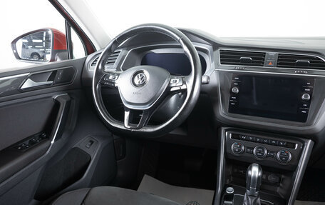 Volkswagen Tiguan II, 2017 год, 2 259 000 рублей, 12 фотография