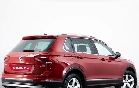 Volkswagen Tiguan II, 2017 год, 2 259 000 рублей, 5 фотография
