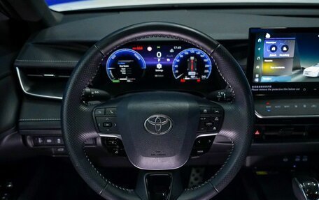 Toyota Camry, 2024 год, 4 050 000 рублей, 30 фотография