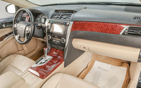 Toyota Camry, 2012 год, 1 779 000 рублей, 10 фотография