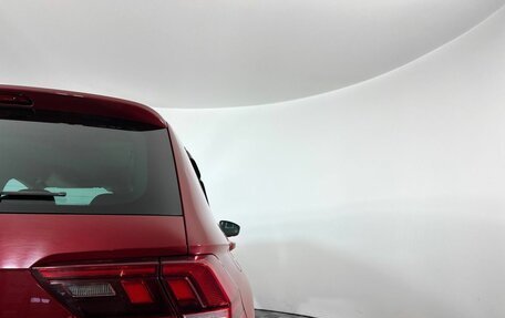 Volkswagen Tiguan II, 2019 год, 2 085 000 рублей, 10 фотография