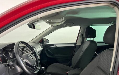 Volkswagen Tiguan II, 2019 год, 2 085 000 рублей, 15 фотография
