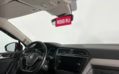 Volkswagen Tiguan II, 2019 год, 2 085 000 рублей, 13 фотография