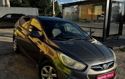 Hyundai Solaris II рестайлинг, 2012 год, 680 000 рублей, 1 фотография