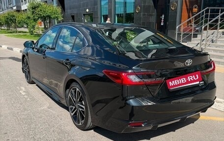 Toyota Camry, 2024 год, 3 650 000 рублей, 6 фотография