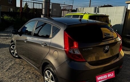 Hyundai Solaris II рестайлинг, 2012 год, 680 000 рублей, 3 фотография