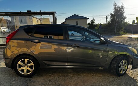 Hyundai Solaris II рестайлинг, 2012 год, 680 000 рублей, 7 фотография