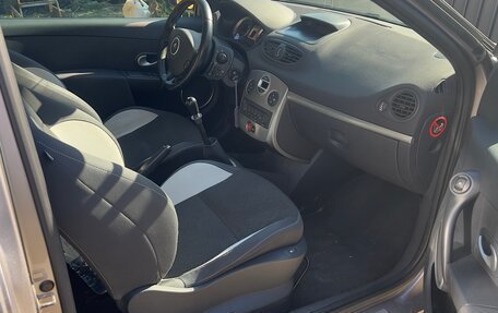 Renault Clio RS III, 2008 год, 999 000 рублей, 15 фотография