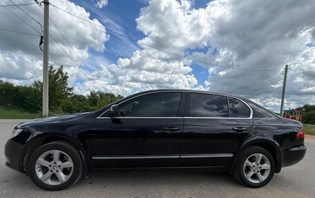 Skoda Superb III рестайлинг, 2011 год, 699 000 рублей, 3 фотография