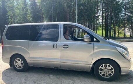 Hyundai Grand Starex Grand Starex I рестайлинг 2, 2011 год, 2 000 000 рублей, 3 фотография