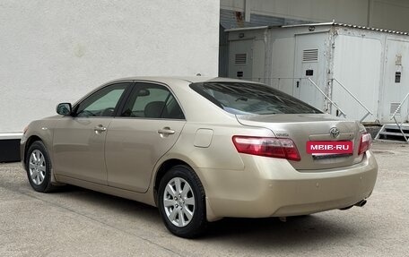 Toyota Camry, 2006 год, 1 050 000 рублей, 8 фотография