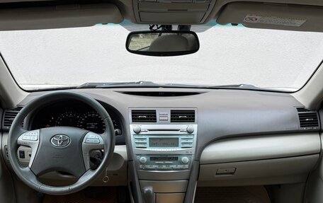 Toyota Camry, 2006 год, 1 050 000 рублей, 18 фотография