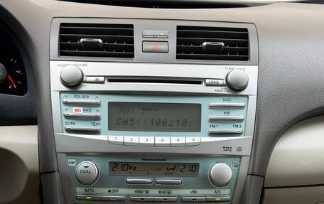 Toyota Camry, 2006 год, 1 050 000 рублей, 20 фотография