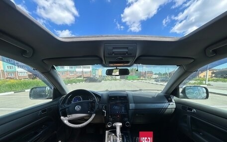 Volkswagen Touareg III, 2004 год, 890 000 рублей, 11 фотография