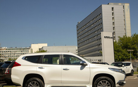 Mitsubishi Pajero Sport III рестайлинг, 2019 год, 2 788 000 рублей, 3 фотография