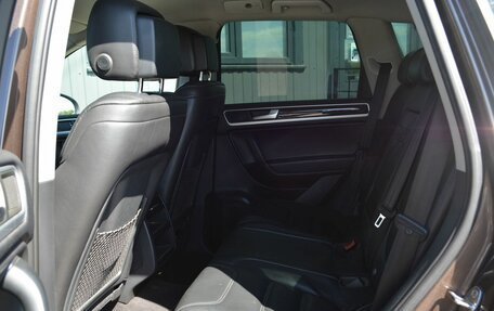 Volkswagen Touareg III, 2012 год, 1 999 999 рублей, 19 фотография