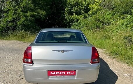 Chrysler 300C II, 2005 год, 1 050 000 рублей, 4 фотография