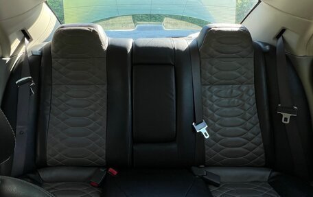 Chrysler 300C II, 2005 год, 1 050 000 рублей, 29 фотография