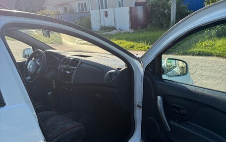 Renault Logan II, 2014 год, 320 000 рублей, 8 фотография