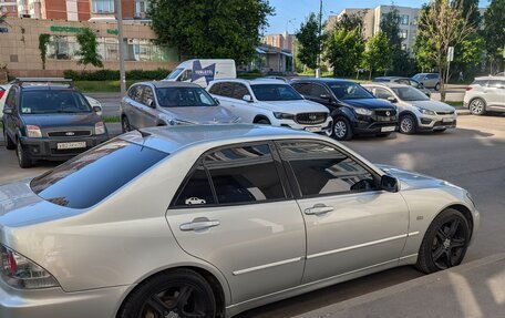Toyota Altezza, 2004 год, 890 000 рублей, 8 фотография