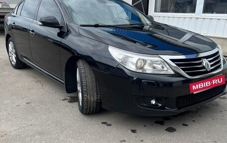 Renault Latitude I, 2011 год, 900 000 рублей, 2 фотография
