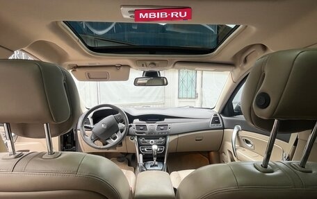 Renault Latitude I, 2011 год, 900 000 рублей, 17 фотография