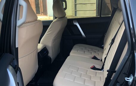 Toyota Land Cruiser Prado 150 рестайлинг 2, 2019 год, 6 300 000 рублей, 18 фотография