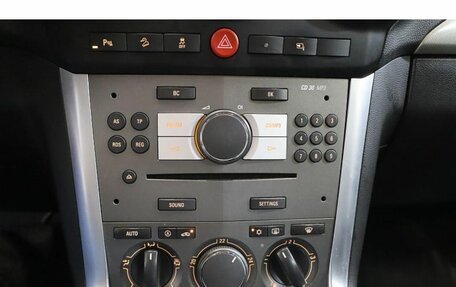 Opel Antara I, 2013 год, 1 099 000 рублей, 13 фотография