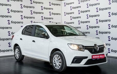 Renault Logan II, 2018 год, 910 000 рублей, 1 фотография