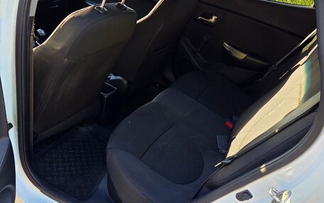KIA Rio III рестайлинг, 2014 год, 550 000 рублей, 7 фотография
