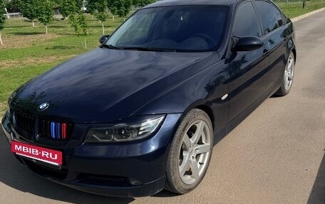 BMW 3 серия, 2007 год, 1 100 000 рублей, 3 фотография