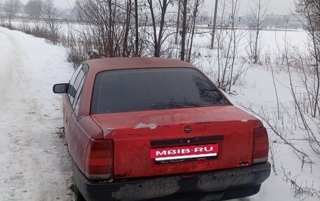 Opel Omega A, 1987 год, 60 000 рублей, 5 фотография