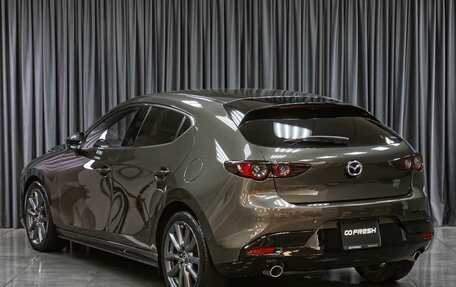 Mazda 3, 2021 год, 1 829 000 рублей, 2 фотография