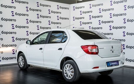 Renault Logan II, 2018 год, 910 000 рублей, 3 фотография