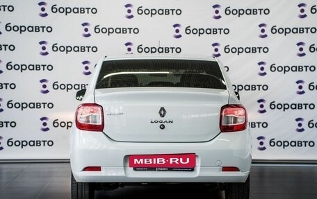 Renault Logan II, 2018 год, 910 000 рублей, 11 фотография