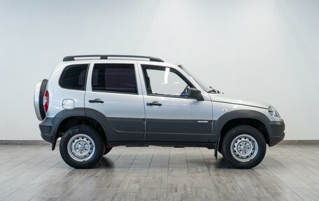 Chevrolet Niva I рестайлинг, 2012 год, 599 000 рублей, 5 фотография