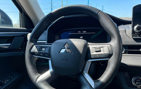 Mitsubishi Outlander, 2023 год, 4 320 000 рублей, 15 фотография