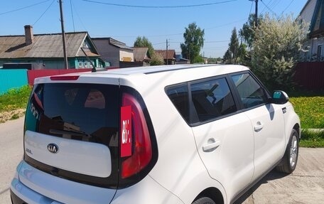 KIA Soul II рестайлинг, 2018 год, 1 600 000 рублей, 2 фотография