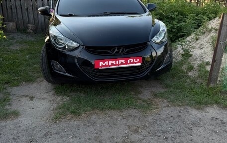 Hyundai Elantra V, 2011 год, 1 050 000 рублей, 2 фотография