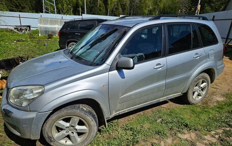 Toyota RAV4, 2004 год, 650 000 рублей, 3 фотография