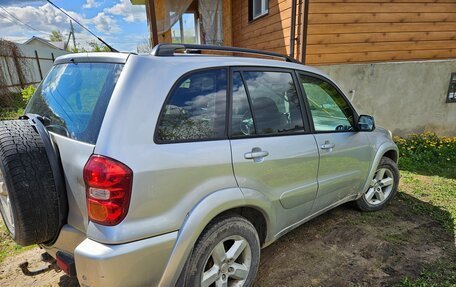 Toyota RAV4, 2004 год, 650 000 рублей, 8 фотография