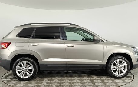 Skoda Karoq I, 2021 год, 2 380 000 рублей, 8 фотография