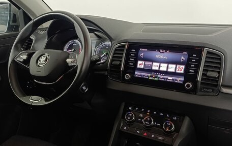 Skoda Karoq I, 2021 год, 2 380 000 рублей, 11 фотография