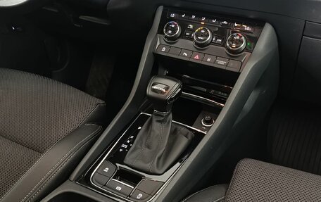 Skoda Karoq I, 2021 год, 2 380 000 рублей, 13 фотография