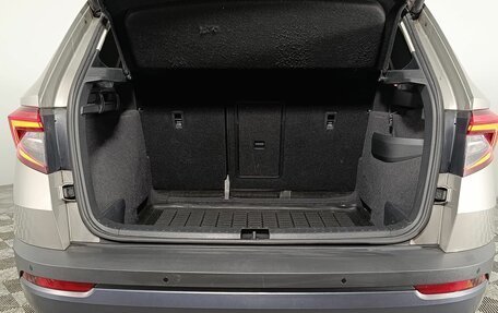 Skoda Karoq I, 2021 год, 2 380 000 рублей, 17 фотография