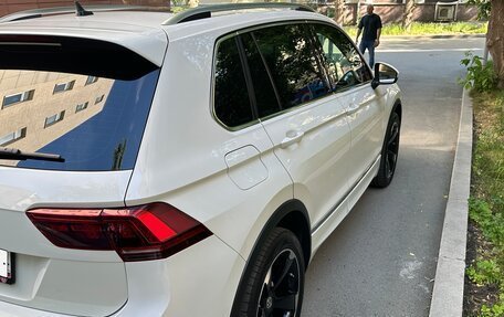Volkswagen Tiguan II, 2018 год, 2 950 000 рублей, 4 фотография